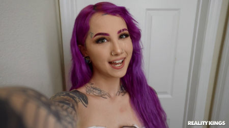 Naked Roommate Prank – Val Steele – FULL VIDEO